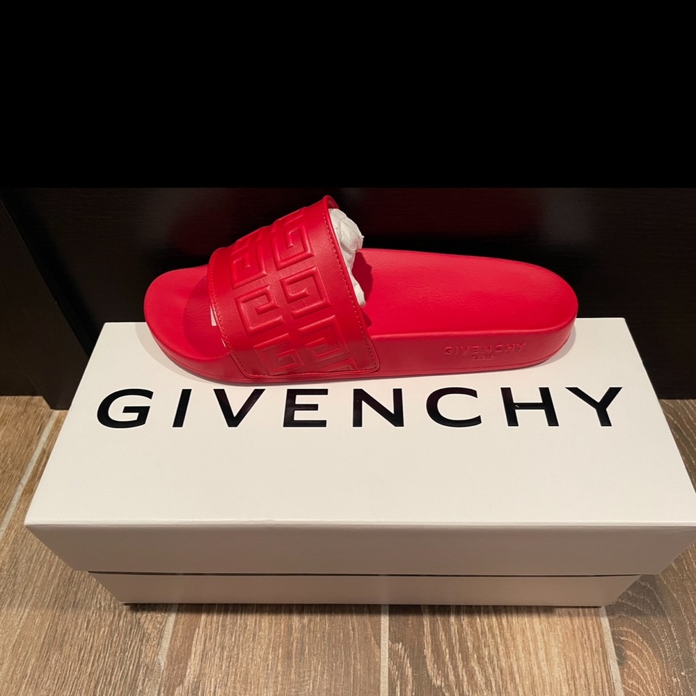 NEW GIVENCHY men's  8 US Red 4G Rubber and Tonal Leather Pool Slide Sandals
